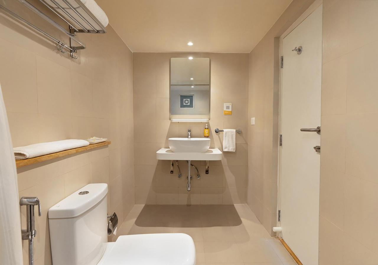 Bloom Hotel Financial District حيدر أباد المظهر الخارجي الصورة