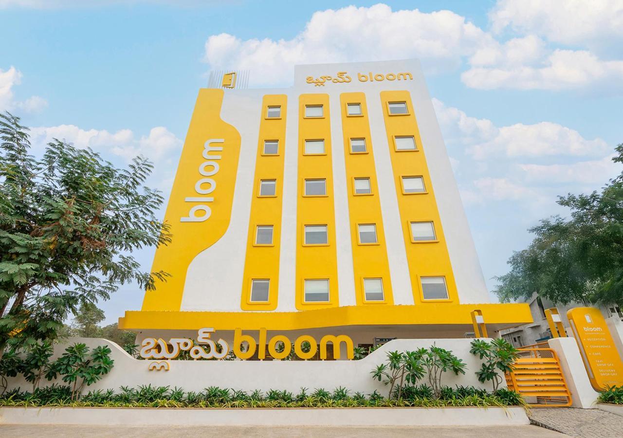 Bloom Hotel Financial District حيدر أباد المظهر الخارجي الصورة